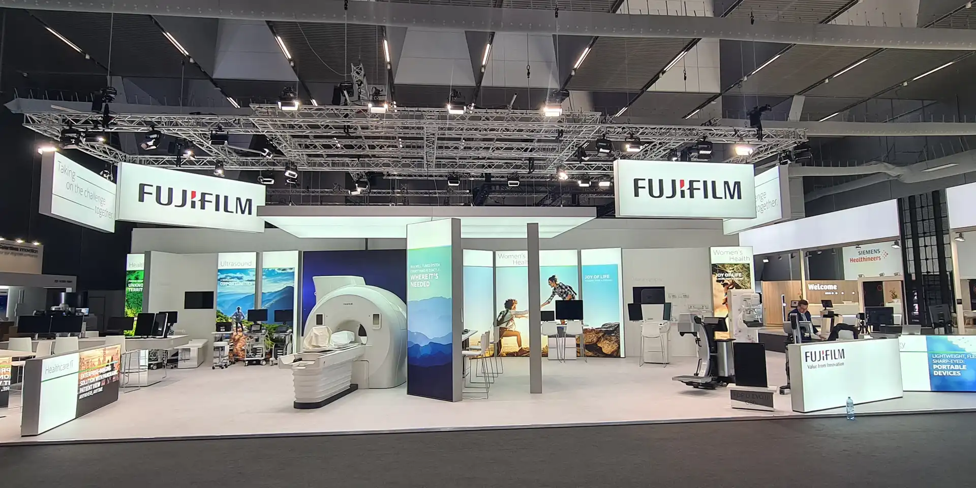 Messestand Fujifilm