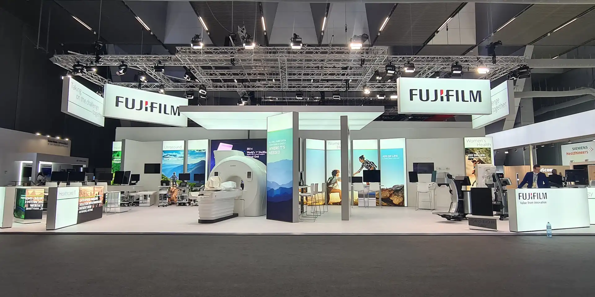 Messestand Fujifilm